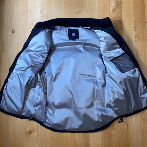 GAP | puffy vest - Picture 8 of 13